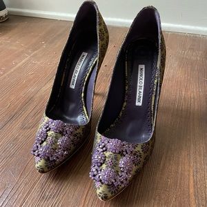 Manolo Blahnik Hangisi
